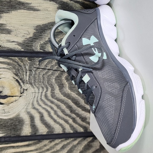 Under Armour Micro G Assert 7 Gray Womens Size US10 Running Shoes 3020674-102 - Picture 10 of 11